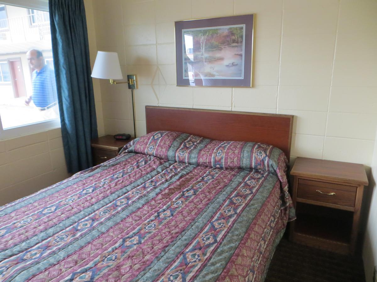 Deluxe Inn/Extended Stay - Council Bluffs Carter Lake Quarto foto